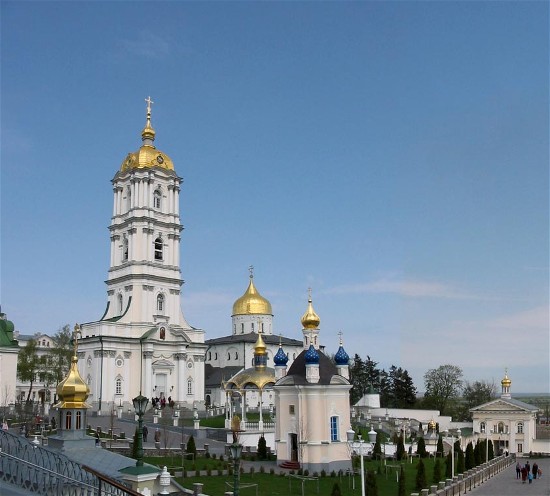 Image - Pochaiv Monastery: view of the bell tower and Trinity Church.